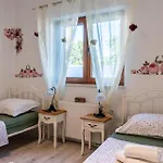 Stunning In With Sauna Ferienhaus