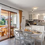 Stunning In With Sauna Ferienhaus Vrsi