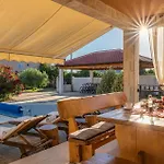 Stunning In With Sauna Ferienhaus Vrsi