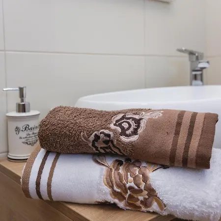 Luxurious In With Sauna *