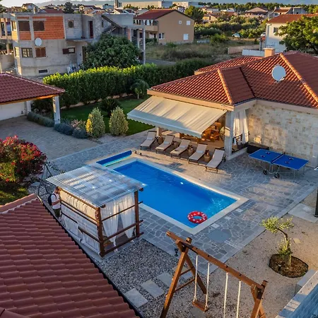 Stunning In With Sauna Vrsi